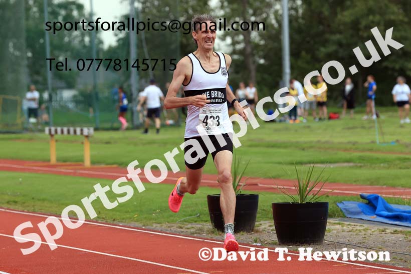 The 1500 metres, Wednesday, july 24th, 2024 NEGP 5, Monkton Stadium.  Photo: David T. Hewitson/Sports for All Pics